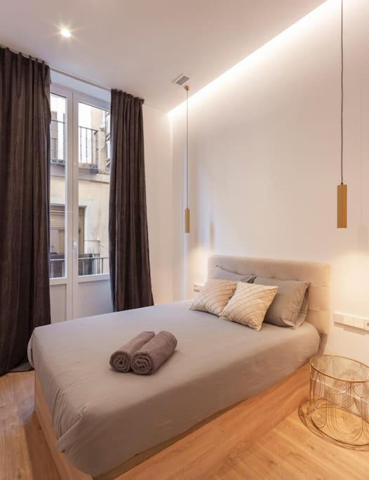 Centro III Calle Carrera De San Jeronimo 3Br 3Bh Madrid Exterior photo